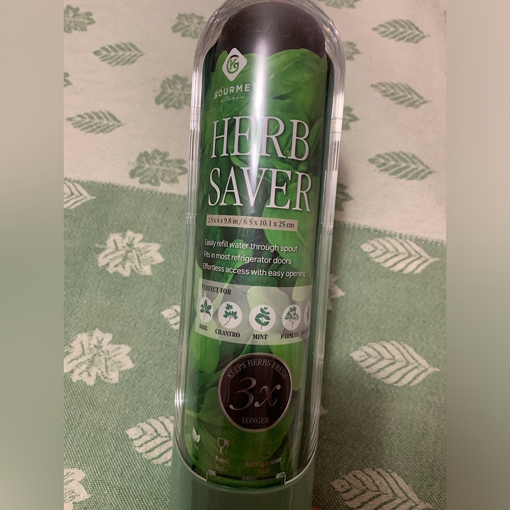 Gourmet Kitchen Herb Saver